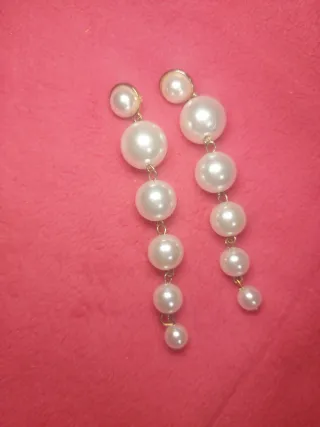 Pendientes largos fiesta perlas doradas