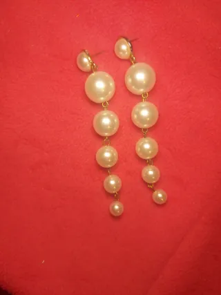 Pendientes largos fiesta perlas doradas