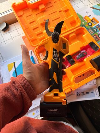 Tijeras de poda eléctricas SWANSOFT