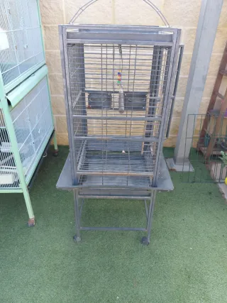 Jaula grande para loros y aves