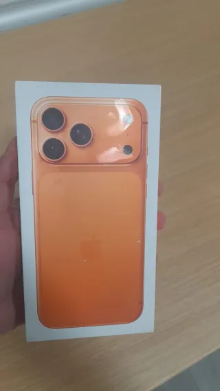 iPhone 17 Pro Max Naranja