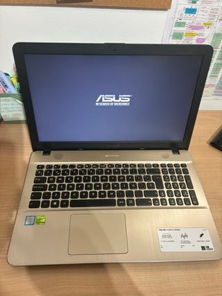 Portátil Asus Core i7