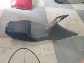 Asiento Yamaha TDM 850