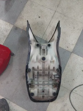 Asiento Yamaha TDM 850