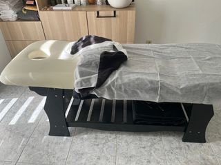 Camilla estetica de madera alta calidad