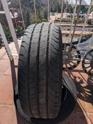 Neumáticos Toyota Furgoneta Marca continental