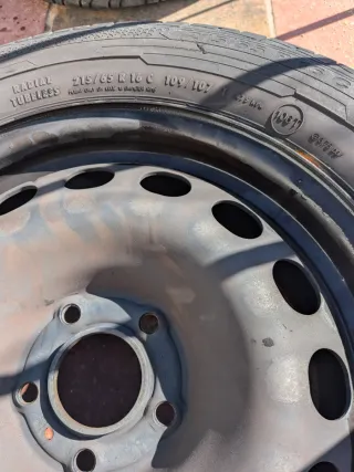 Neumáticos Toyota Furgoneta Marca continental