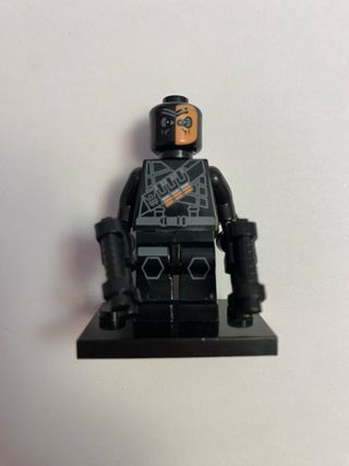 Figura Deathstroke DC Comics tipo Lego