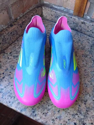 Botas de fútbol Tacos Talla 37.