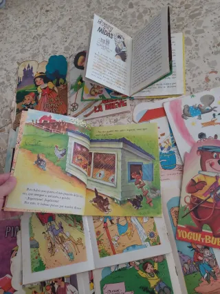 Cuentos infantiles troquelados