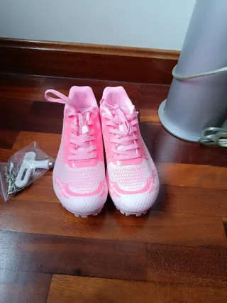 Zapatillas atletismo niña sin estrenar