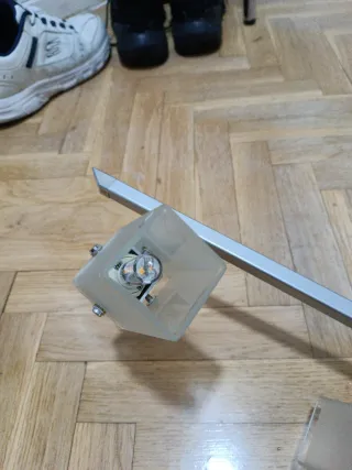 Lámpara de techo y 2 de mesa plata y transparente