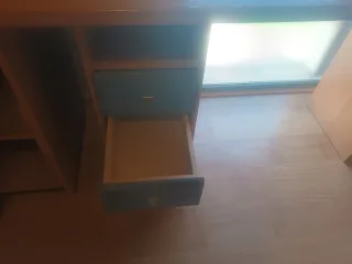 Cama - doemitorio juvenil con cajones.Está montado