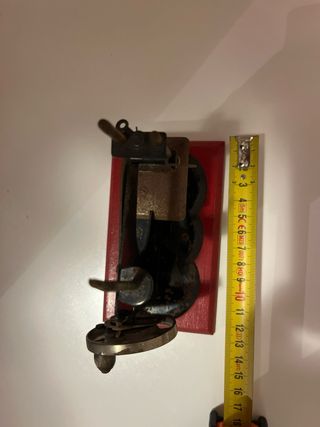Macchina da cucire miniatura vintage