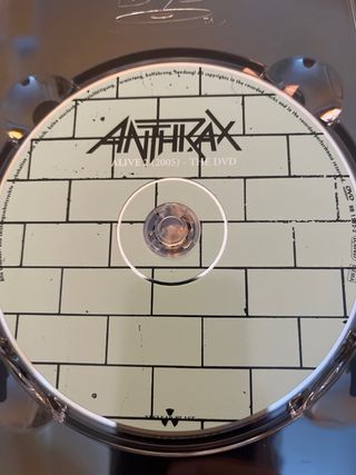 Anthrax Alive 2 (2005) DVD + CD Edición Especial