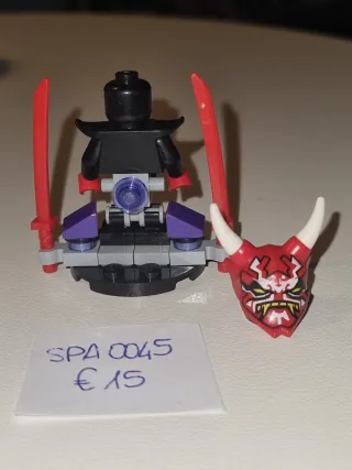 Lego Ninjago Demone Rosso con Spade