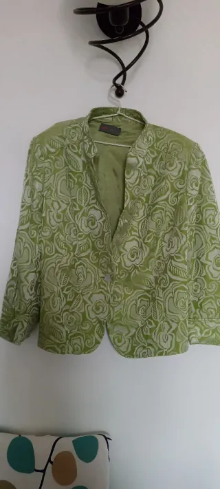 Americana verde estampada mujer