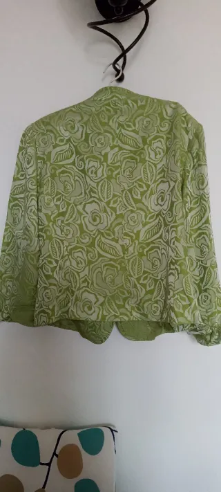 Americana verde estampada mujer