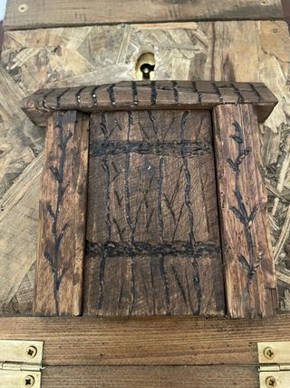 Buzón rústico de madera