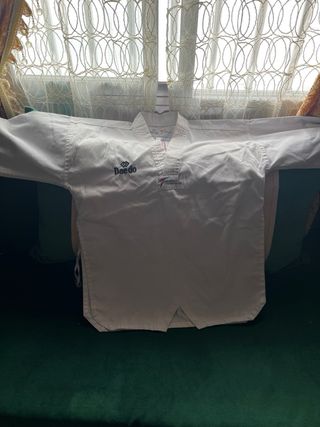 Dae Do Ropa Taekwondo Blanca