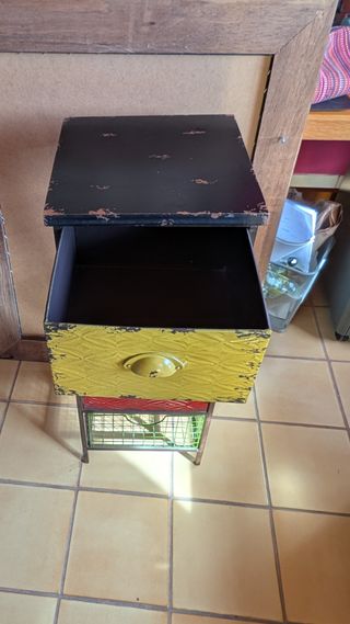 Cajonera Metálica con Cajones de Colores