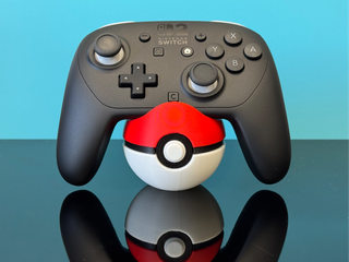 Soporte Poké Ball para mando Nintendo Switch 3D