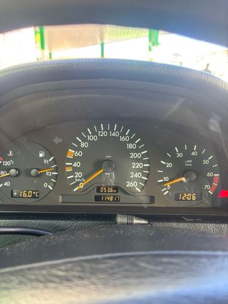 Mercedes-Benz C240 1998