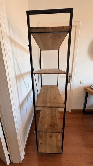 Estantería Metálica y Madera