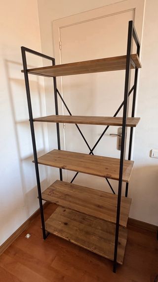 Estantería Metálica y Madera