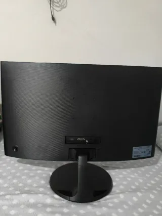 Monitor Samsung Curvo Negro