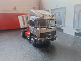 Camión IVECO TurboStar artesanal 1:43