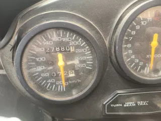Suzuki GSX 600 F - 27.000 km