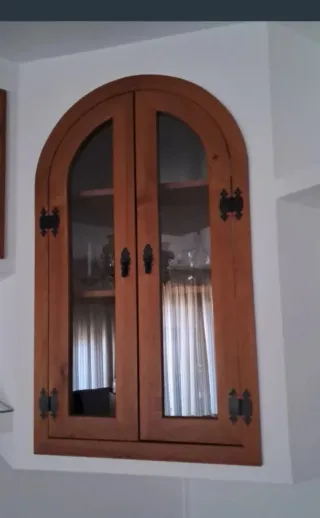 Puertas de madera y cristal para mueble