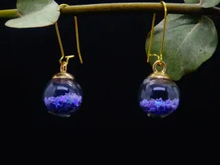 Pendientes artesanales dorados