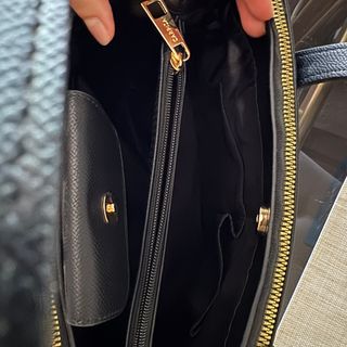 Bolso Negro con Laterales de Rafia y Asa Étnica