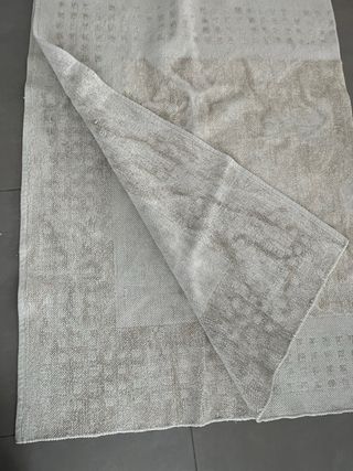 Alfombra beige con diseño texturizado Kilim