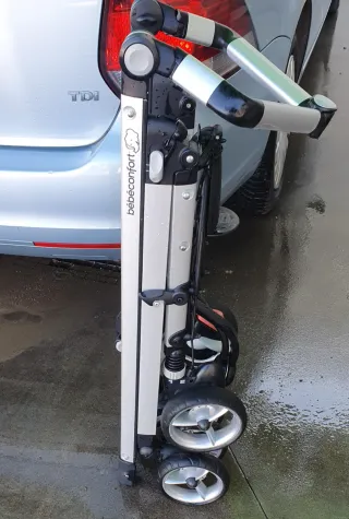 Carrito Bebé Confort Loola Rojo