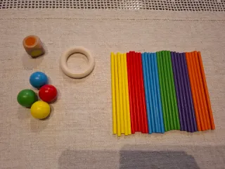 Gioco Torre Bastoncini Colorati Metodo Montessori