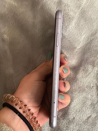 iPhone 11 Morado (256GB)