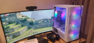 PC Gaming Blanco 1 Mes Uso + Factura