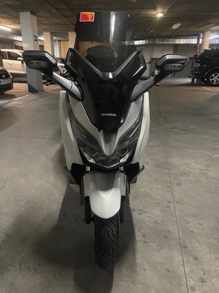 Honda Forza 300 Blanca