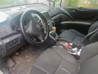 Toyota Corolla verso 2005