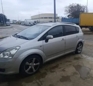 Toyota Corolla verso 2005