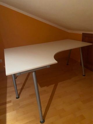 Escritorio esquinero blanco