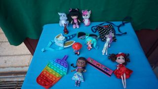 Muñeca Ana 27cm caja frozen y juguetes ver fotos