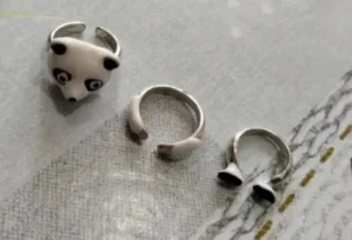 Vendo lote de pulsera y anillo forma de rosa Conju