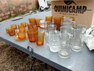 Lote vasos y tazas cristal ámbar y transparentes