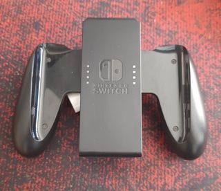 Nintendo Switch OLED Zelda TOTK + Funda + Amiibo