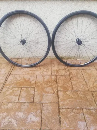 WTB Kom Light i23 TCS Llanta Gravel + cubierta 28m