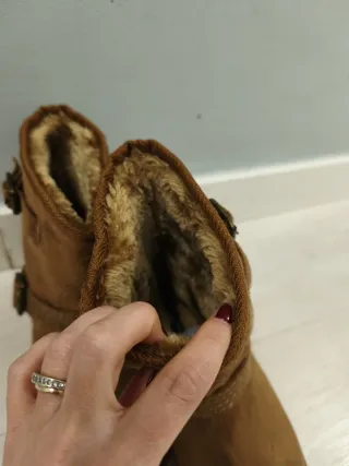 Botines ante efecto ante con hebilla